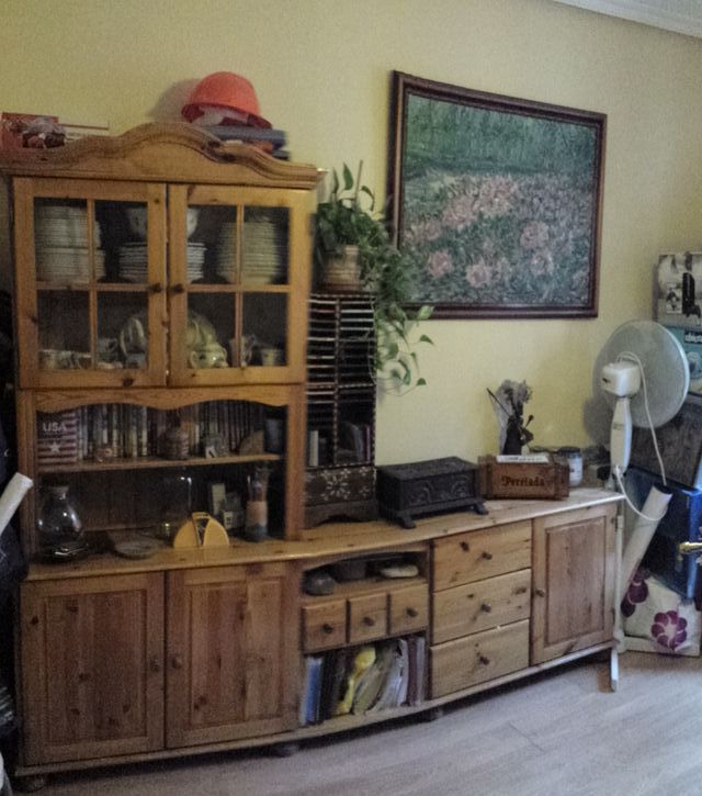 MUEBLES RUSTICOS MADERA DE PINO de segunda mano por 50 EUR en Madrid en