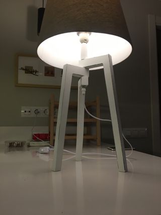 Lampara de mesa de segunda mano por 15 € en Madrid en WALLAPOP Lámpara de mesa de segunda mano por 15 € en Madrid en WALLAPOP