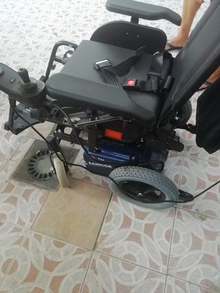 Sillas Ruedas Eléctricas Mano La Provincia De En Segunda IH9WED2