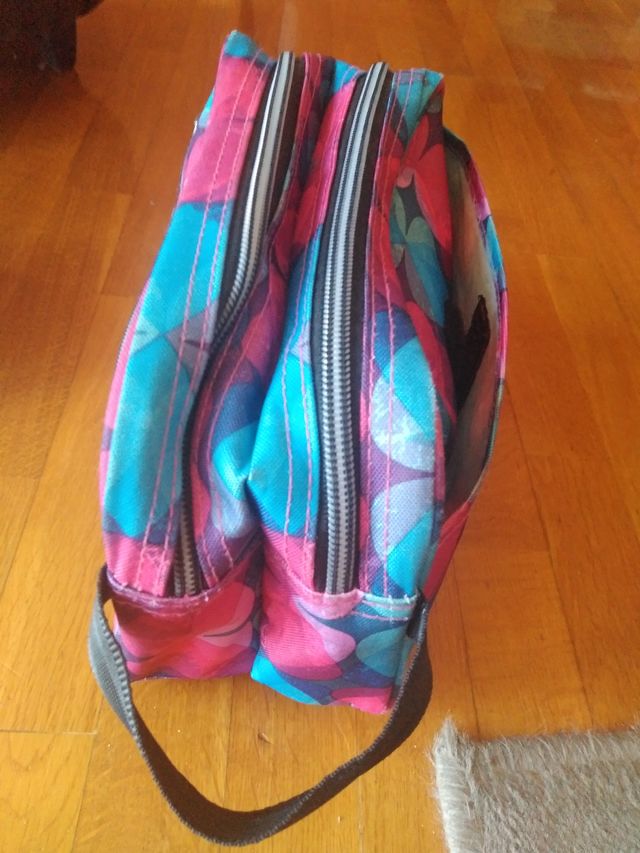 Mochila totto, neceser, estuche