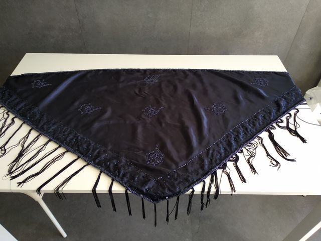 vestido de fiesta azul  con mantón