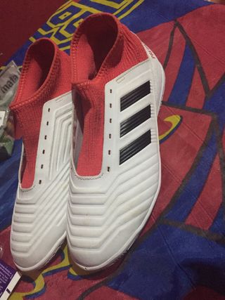 zapatillas predator rojas