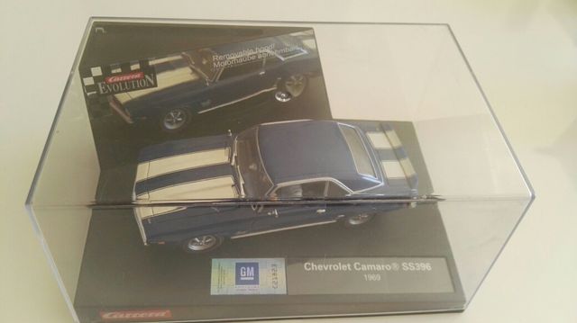 Coche Slot Scalextric Chevrolet Camaro de Carrera