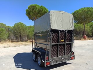 VAN CABALLOS/VACAS 1'5 PLAZAS