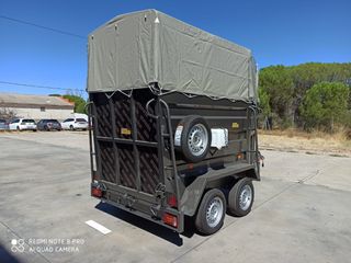 VAN CABALLOS/VACAS 1'5 PLAZAS