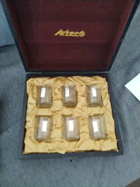 Juego nuevo de vasos chupitos