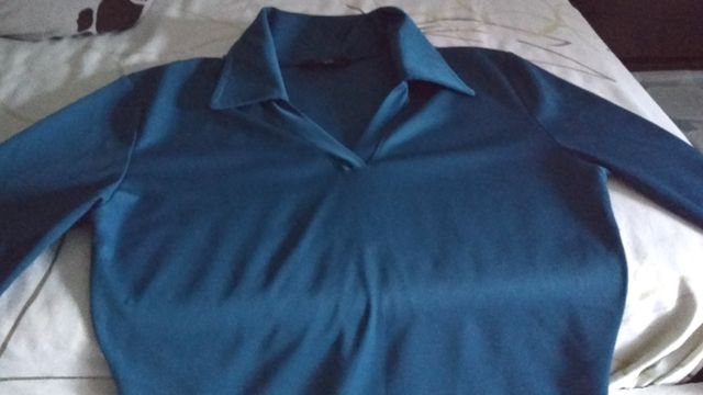 Camiseta manga larga, de MANGO.