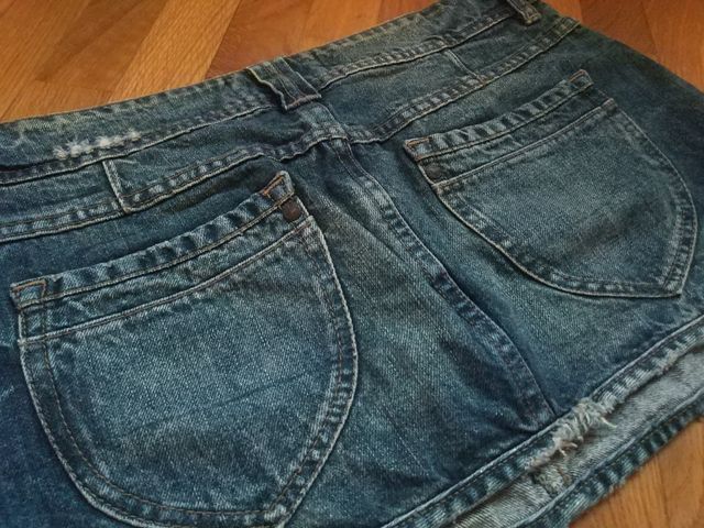 Minifalda vaquera, talla 36, PullandBear