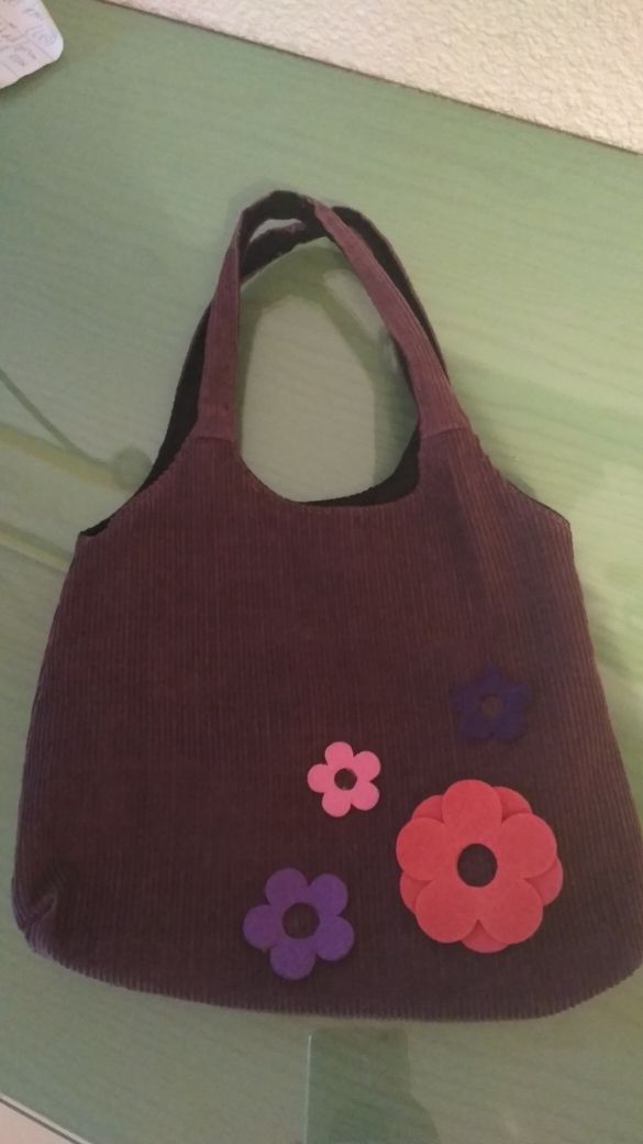 Bolso morado de pana