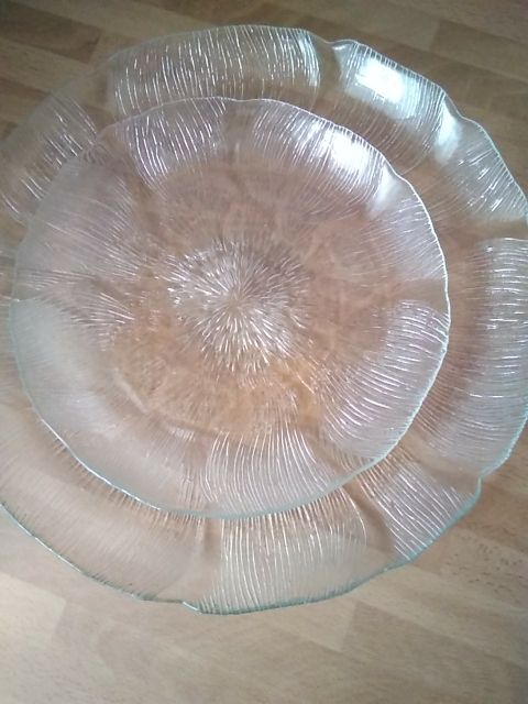 Fuentes redonda en forma de flor