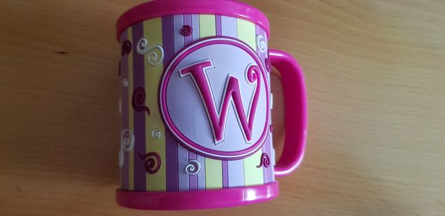 Taza plástico. Nueva.