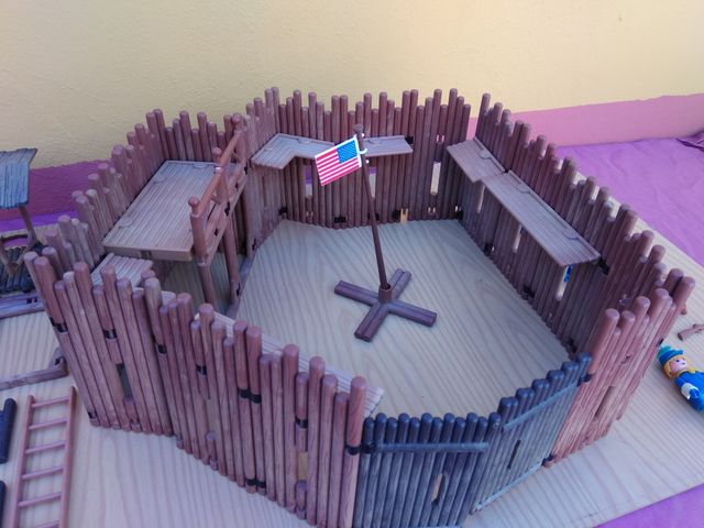 Far West Fort Randall. Ref: 3419. Playmobil