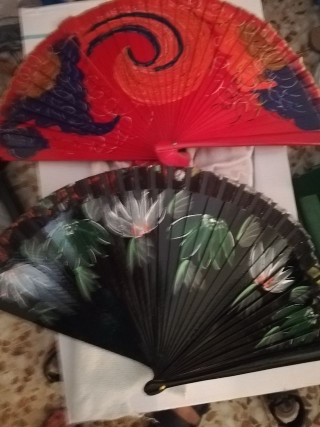 4 ABANICOS ARTESANALES