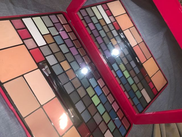 Paleta de maquillaje