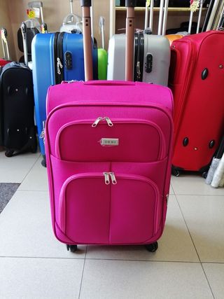 Maleta cabina semirrigida de segunda mano por 39,95 EUR en Madrid en  WALLAPOP
