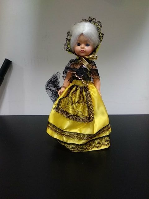 Muñeca Antigua