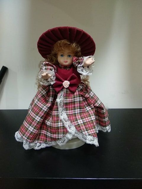 Muñeca Antigua Música