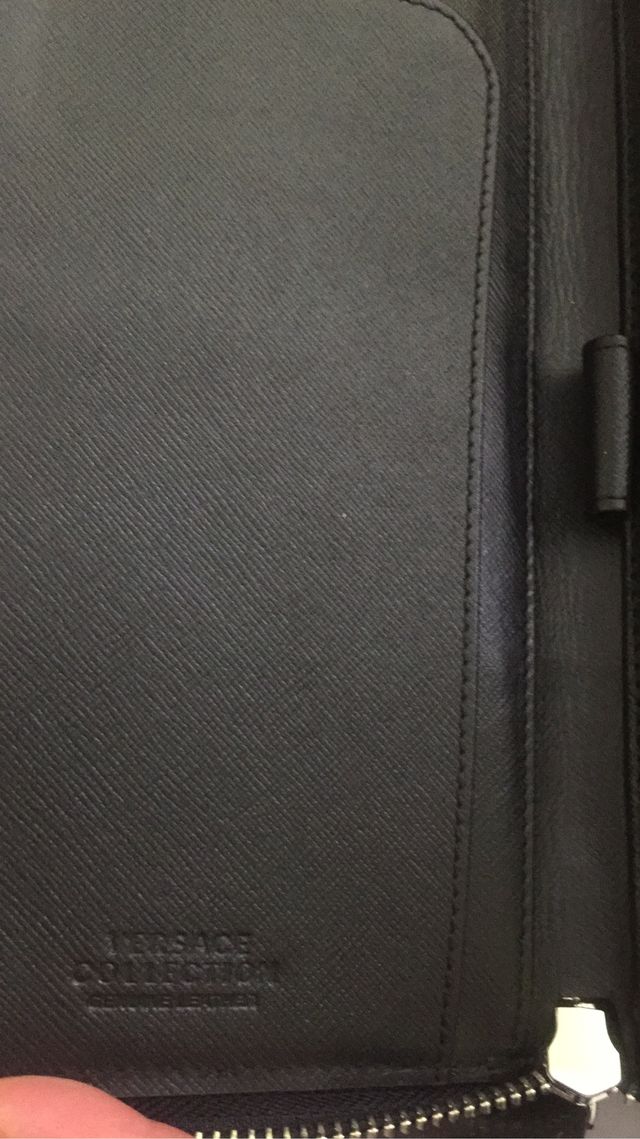 Cartera de piel de Versace