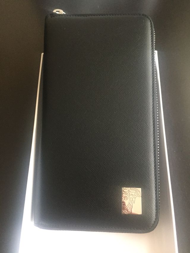 Cartera de piel de Versace
