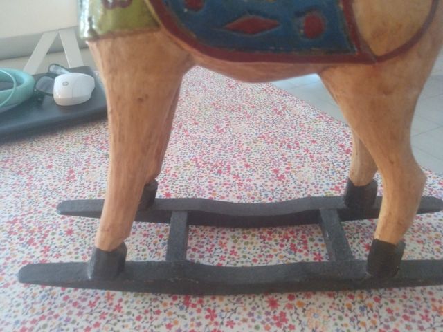 caballo de madera vintatge