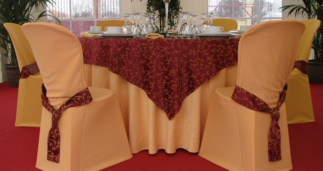 Corbata estampada para silla