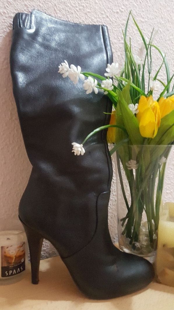 Botas piel negro 36