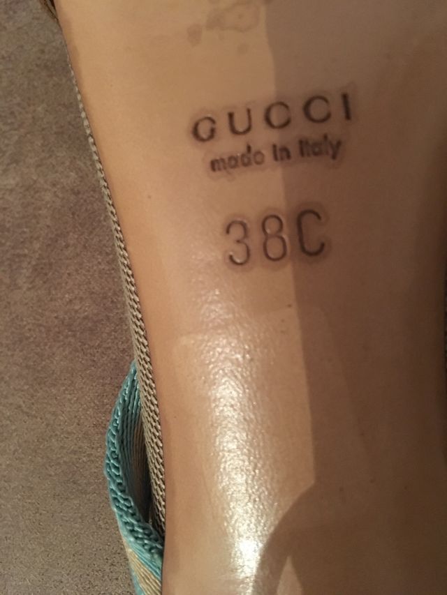 Sandalias/ zapatos Gucci 