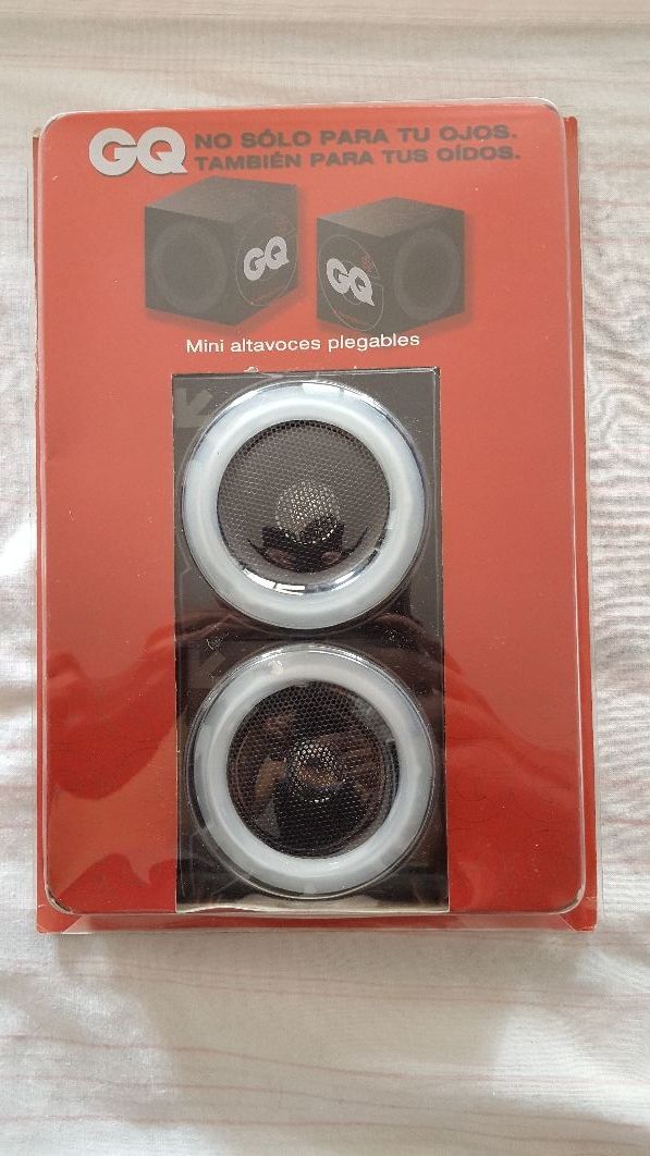Mini altavoces plegables GQ