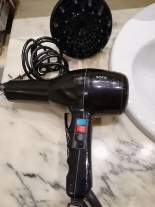 SECADOR PELO SOLAC de segunda mano por 15 € en Rubí en WALLAPOP Secador de pelo de segunda mano en Rubí en WALLAPOP