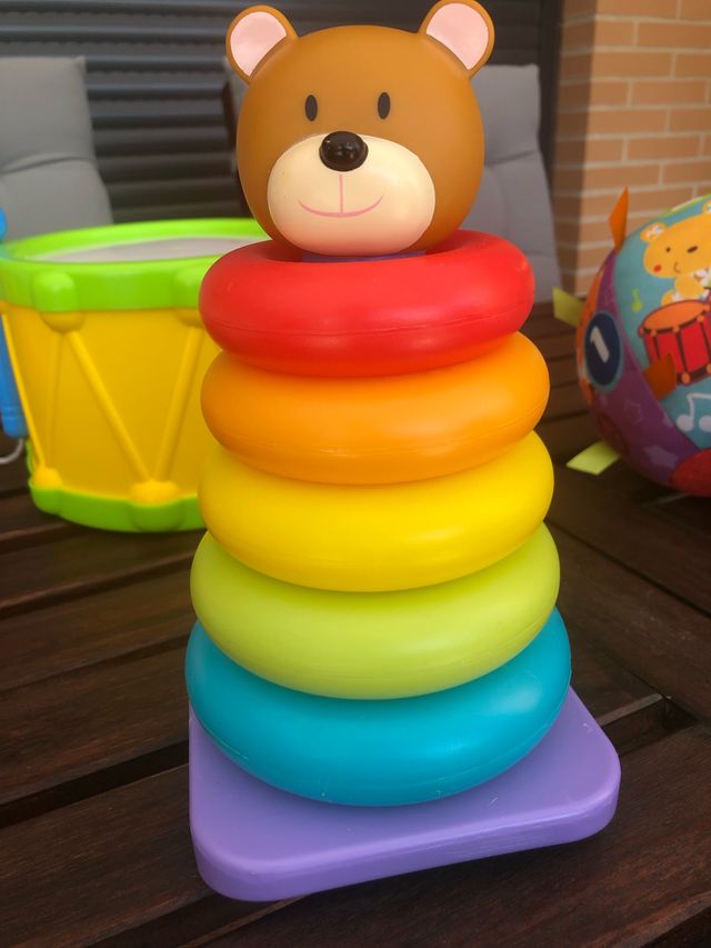 Osito pirámide de aros