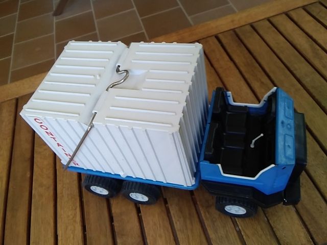 Camión Sansón Rico. Container.