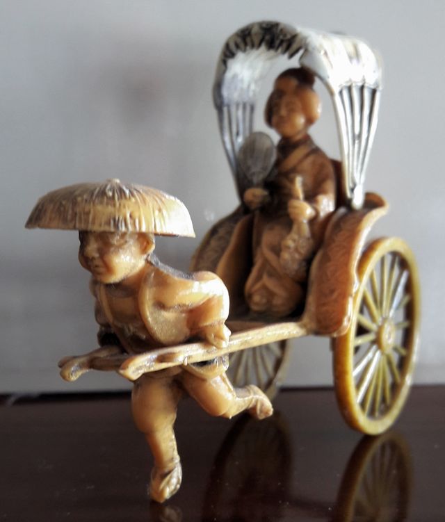 Rickshaw con Geisha (miniatura)