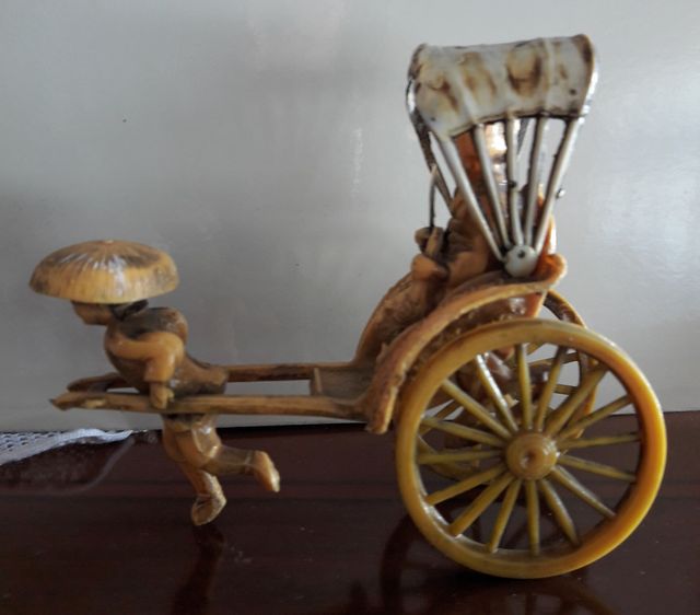 Rickshaw con Geisha (miniatura)