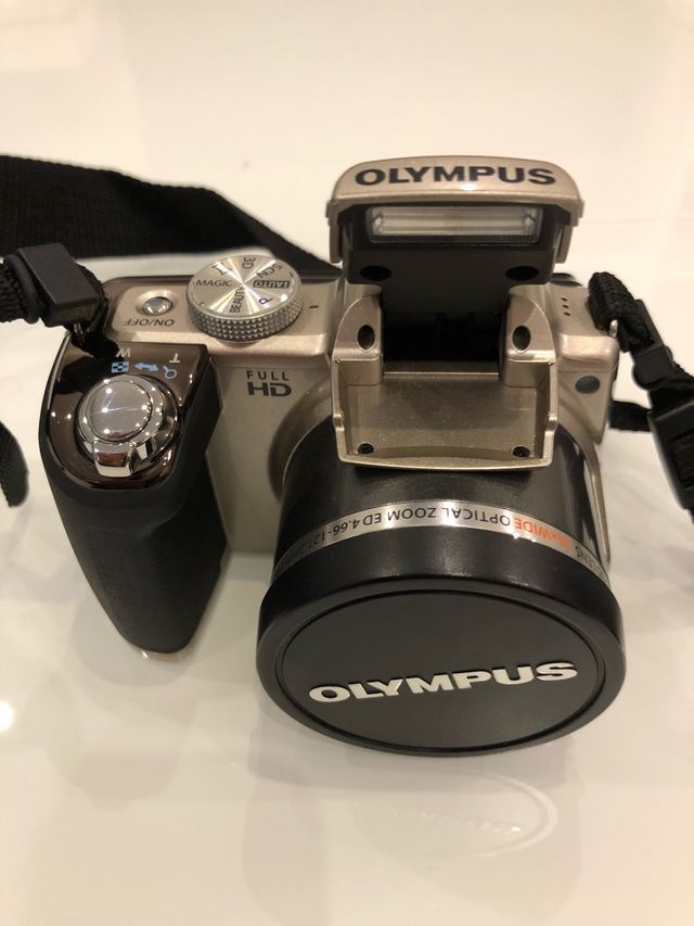 Cámara Olympus SP-720UZ