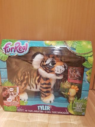 tyler tigre jugueton