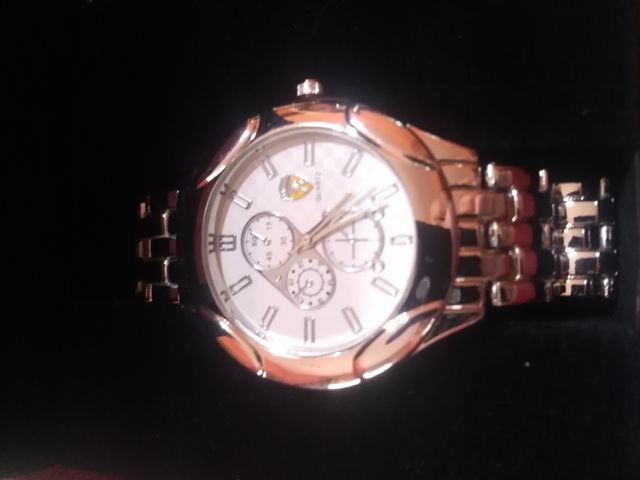 Conjunto relojes hombre /mujer nuevo