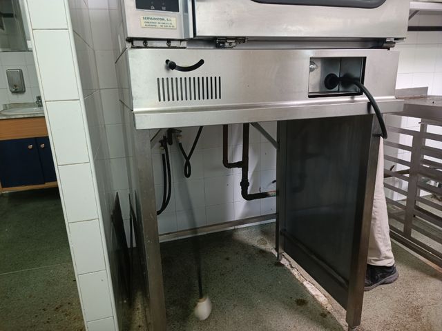 Horno industrial con bandejas Gastronor