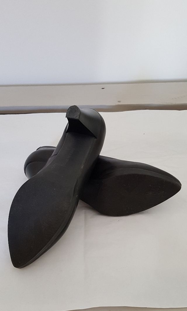 Zapatos negros piel nuevos