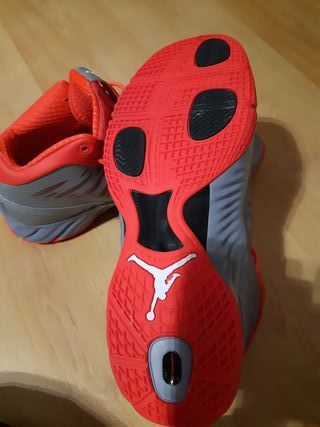 Jordan número 46 de segunda mano por 90 EUR en Aranjuez en WALLAPOP
