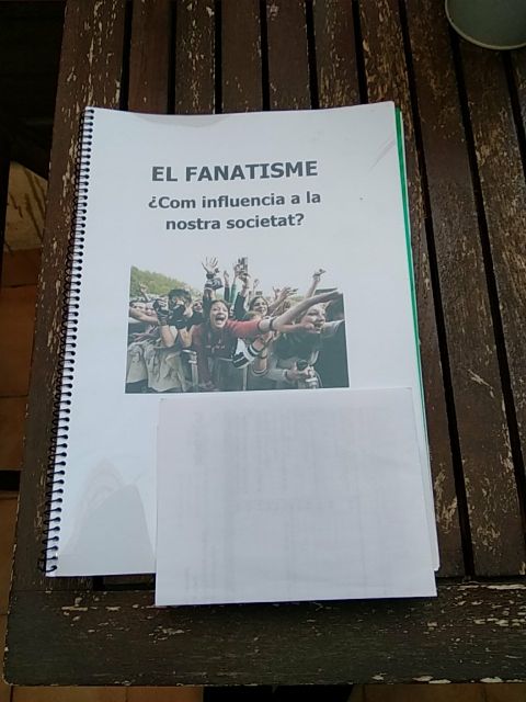 Treball de recerca FANATISMO