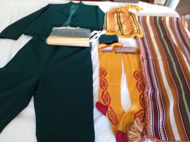 Atuendo torrenti niño.