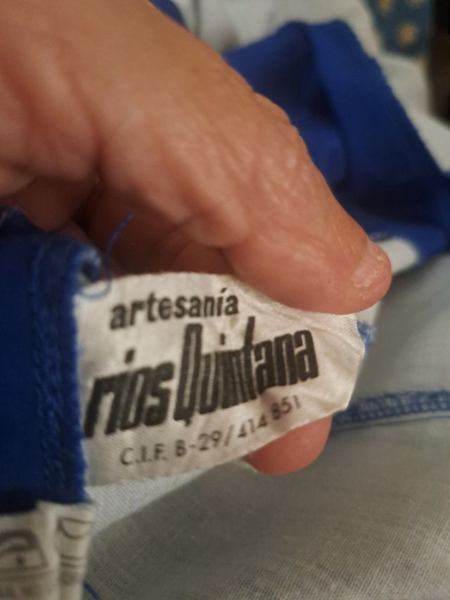 Traje de flamenca artesanal hecho a mano