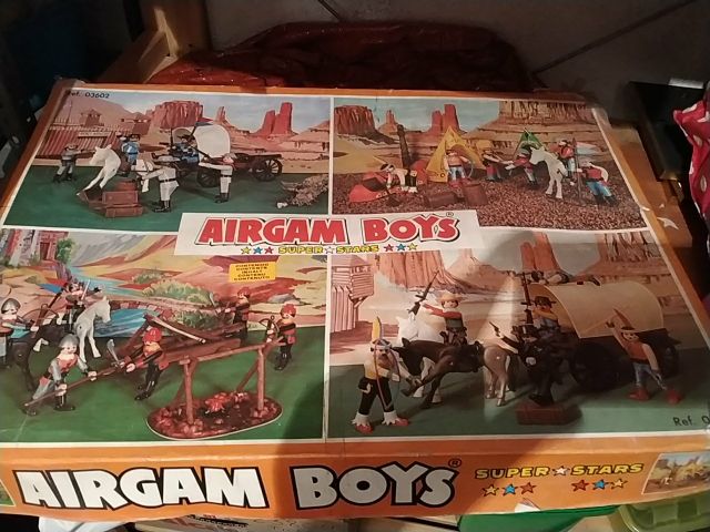 AIRGAM BOYS, caja original