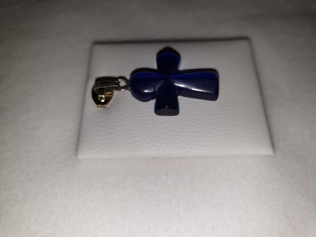 colgante cruz de cristal azul