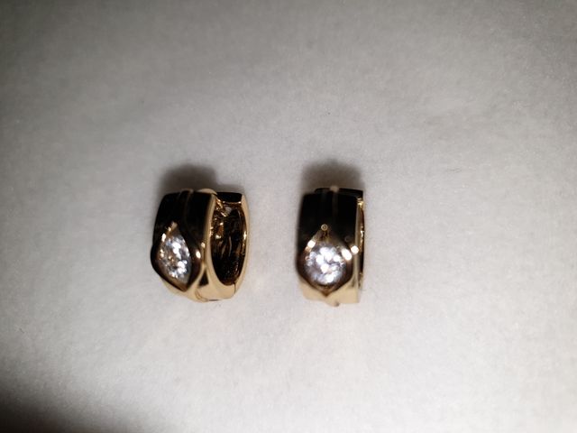 pendientes dorados de aro