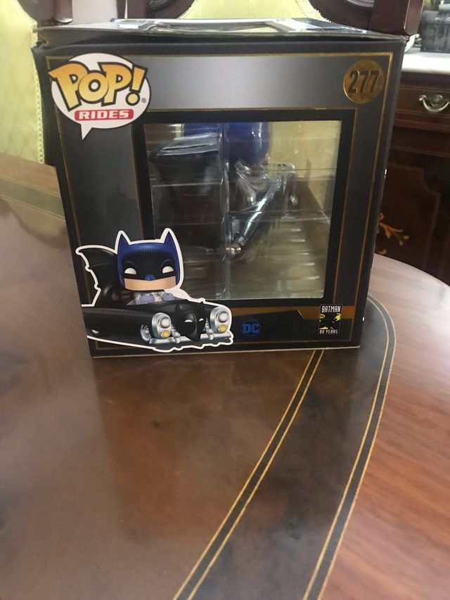Funko Pop 1950 Batmobile (80 años Batman) #277