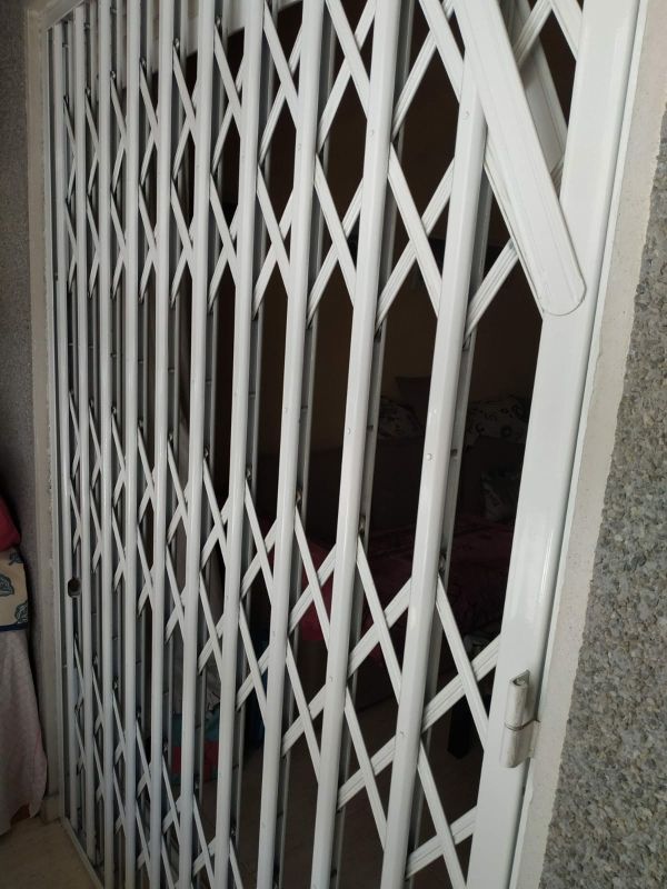 Reja para puerta o ventana.