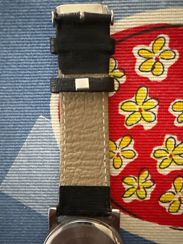 Reloj cuarzo  unisex esfera blanca caja 36 mm