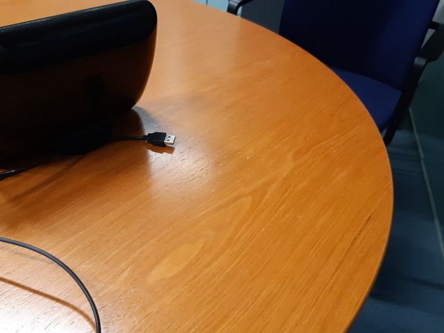 altavoces para móvil con cable