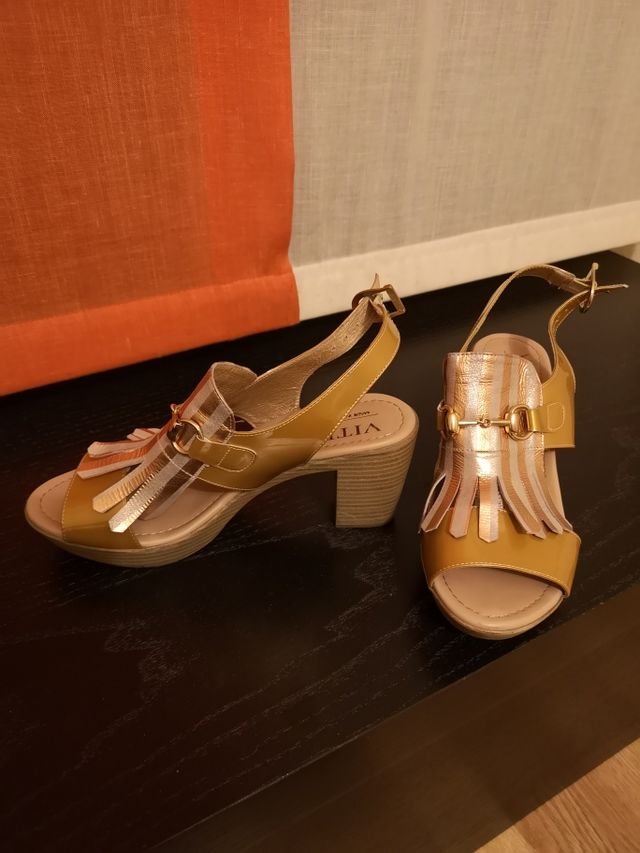 Sandalias Marca VITELO
